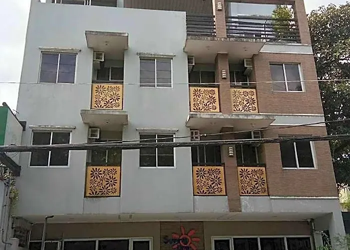 Hotel Sunny Day Residences Cainta 3*