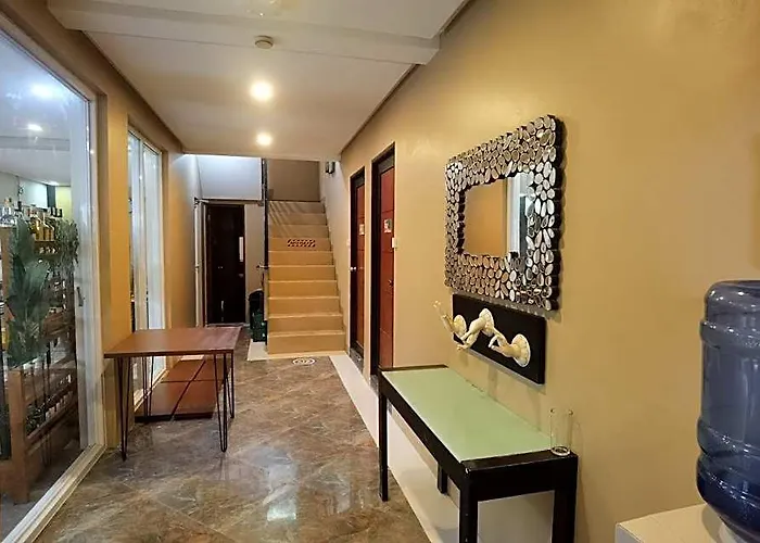Sunny Day Residences Cainta 3* مانيلا