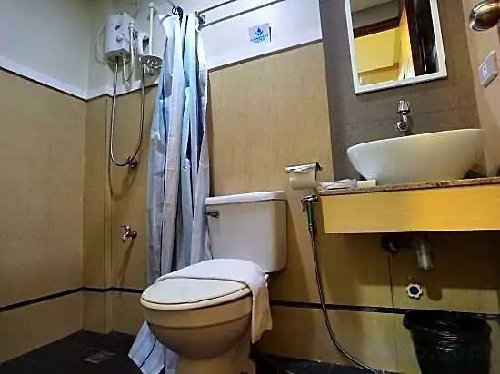 Sunny Day Residences Cainta 3* مانيلا
