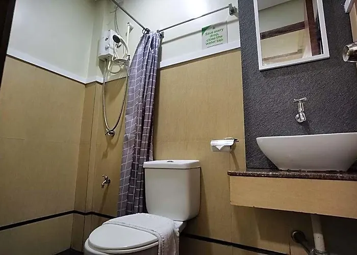 Sunny Day Residences Cainta 3* مانيلا