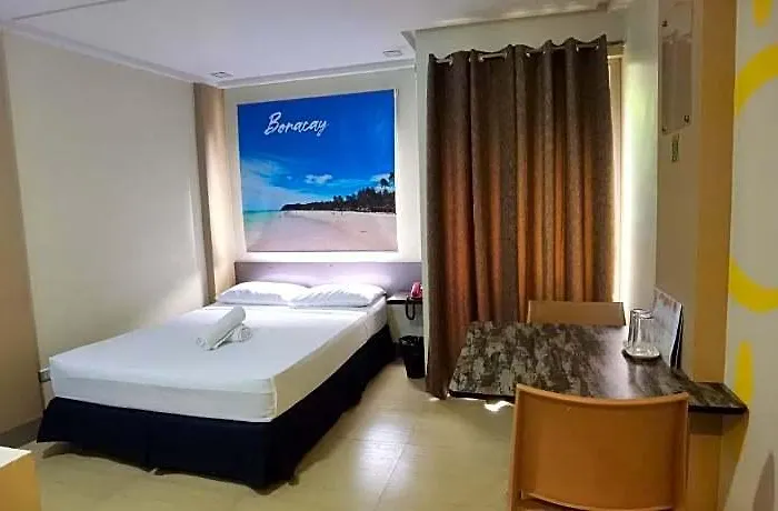Sunny Day Residences Cainta فندق