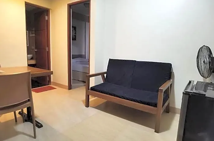 Sunny Day Residences Cainta 3* مانيلا